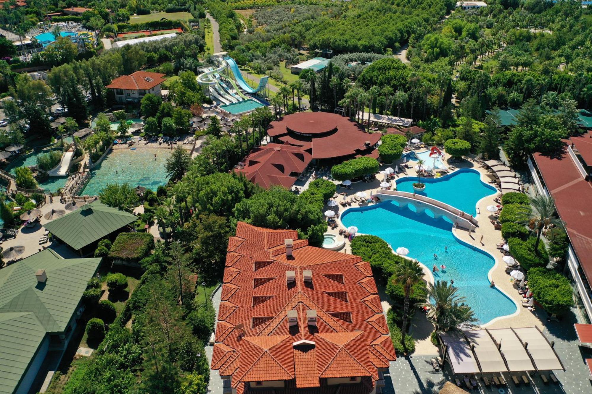 Club Grand Side Hotel Bagian luar foto